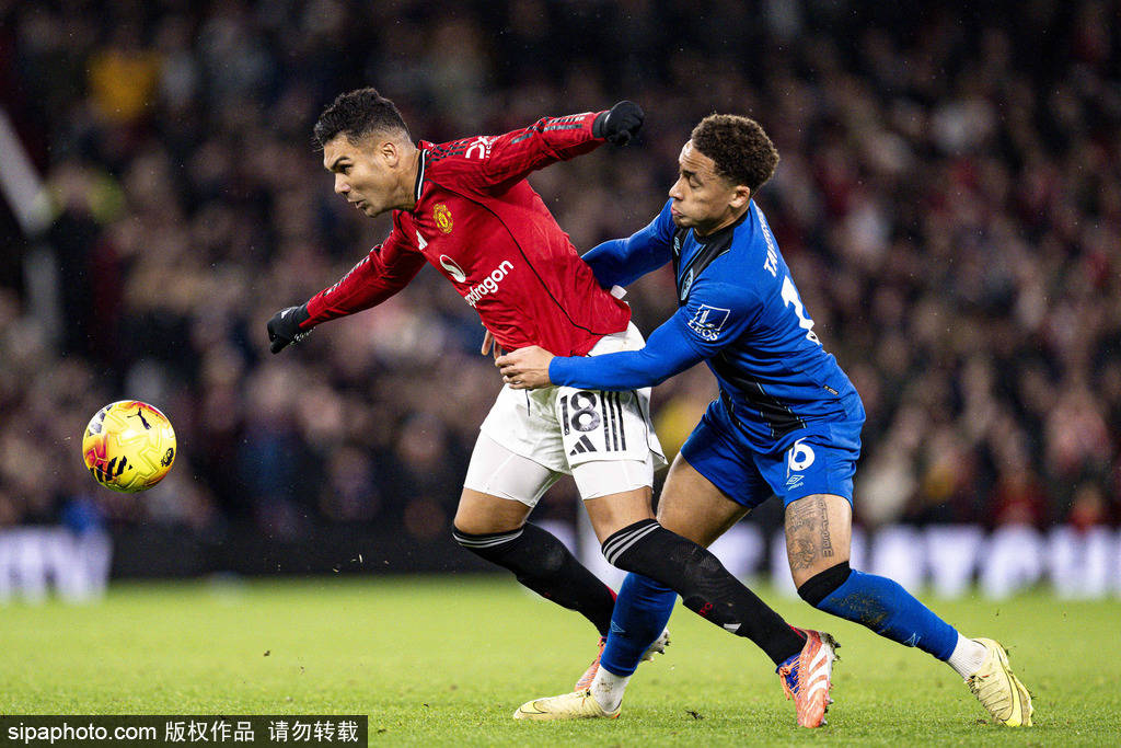 曼联平局再显不稳定，马兹拉维怒斥错失良机